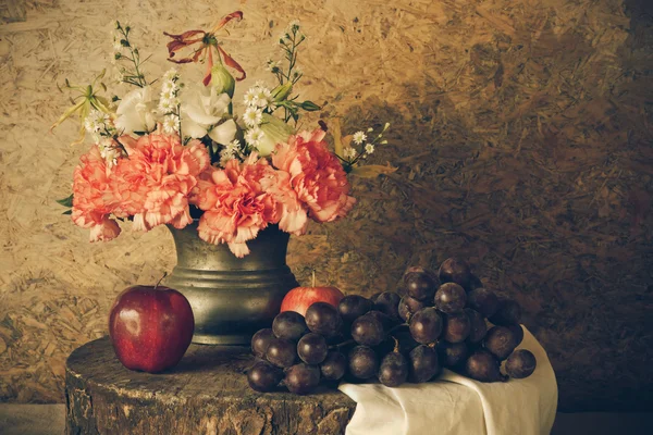 Meyvelerle dolu bir hayat.