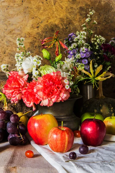 Stilleben med frukter. — Stockfoto