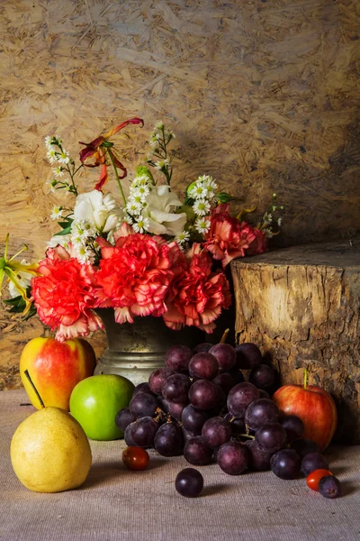 Zátiší s ovocem. — Stock fotografie