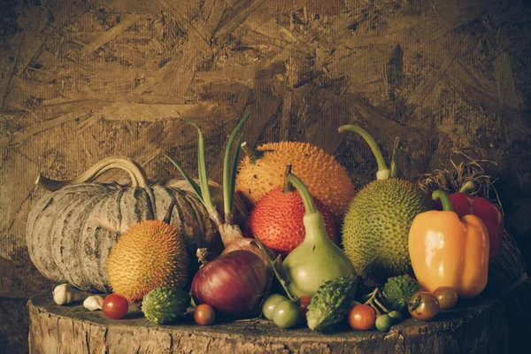 Stillleben Gemüse und Obst. — Stockfoto