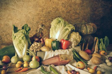 Natürmort sebzeler, otlar ve meyveler 