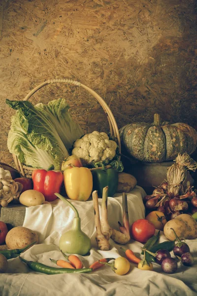 静物蔬菜、 香草和水果 — 图库照片