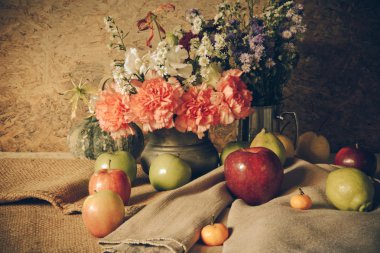 Meyvelerle dolu bir hayat.