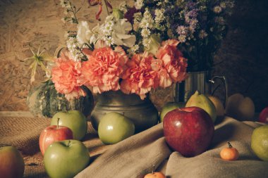 Meyvelerle dolu bir hayat.