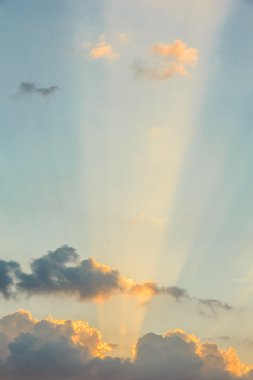 bulutlar gökyüzü günbatımı ile 