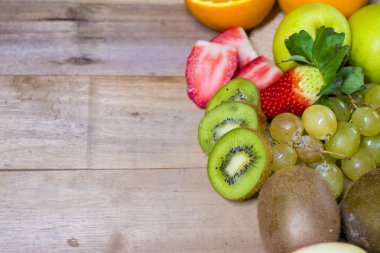 karışık taze meyve