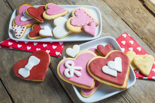 Galletas Forma Corazón Hechas Mano Sobre Una Vieja Mesa Madera —  Fotos de Stock