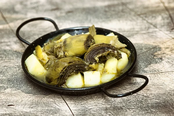 Enginar ile patates güveç