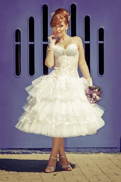 Okouzlující nevěsta zrzka — Stock fotografie