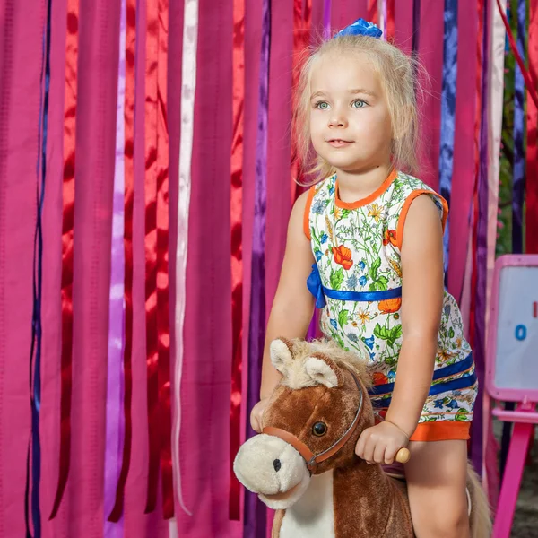 Adorable little girl — Stock Photo, Image