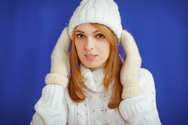 Winter Schönheit Mädchen — Stockfoto