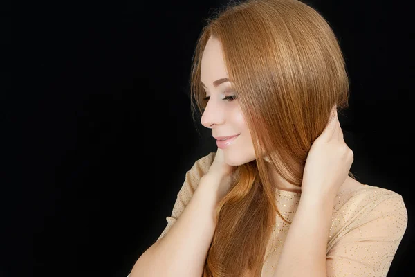 Retrato de mujer hermosa — Foto de Stock