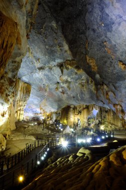 Paradise cave, Quang Binh, Vietnam travel, heritage
