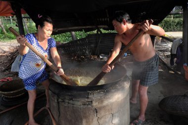 Vietnamca kişi işlem midye