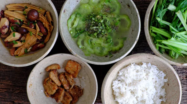 Comida Frugal Con Comida Vegetariana Jaca Tofu Cocinero Piel Con —  Fotos de Stock