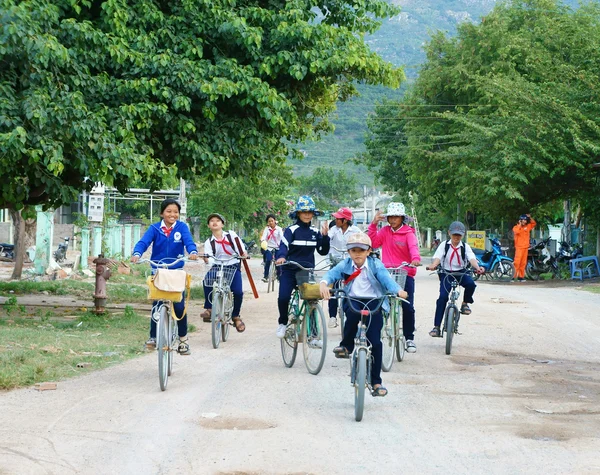 Asya çocuk, Vietnamca kırsal öğrenci — Stok fotoğraf