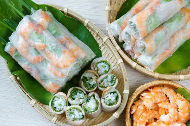 Vietnamca gıda, goi cuon, salata rulo