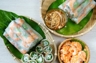 Vietnamca gıda, goi cuon, salata rulo