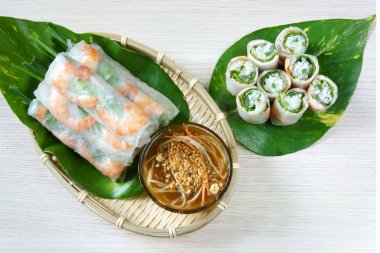 Vietnamca gıda, goi cuon, salata rulo