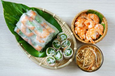 Vietnamca gıda, goi cuon, salata rulo