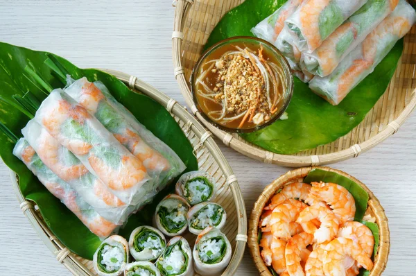 Vietnamese food, goi cuon, salad roll — Stock Photo, Image