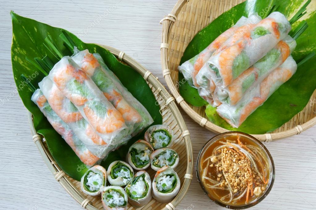 Vietnamese food, goi cuon, salad roll Stock Photo by ©xuanhuongho 60019405