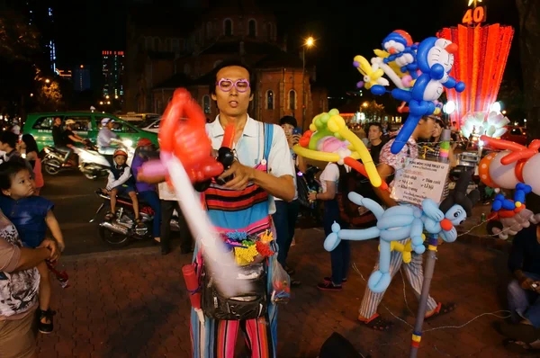 Ásia artista de rua, banda desenhada balão — Fotografia de Stock