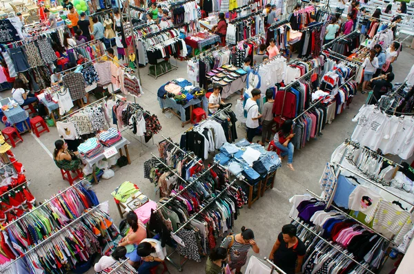 Ho Chi Minh market day fair, Vietnamese  student — Stock Photo, Image