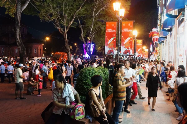 붐비는 도시 현장, 베트남 휴일 — 스톡 사진