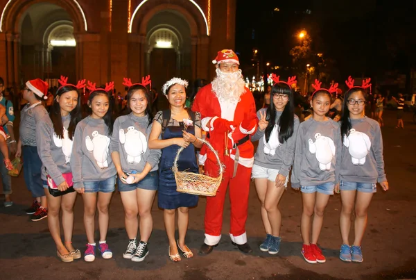 Menina adolescente, Papai Noel, noite de Natal — Fotografia de Stock