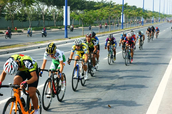 Course cycliste, Asie activité sportive, cavalier vietnamien — Photo