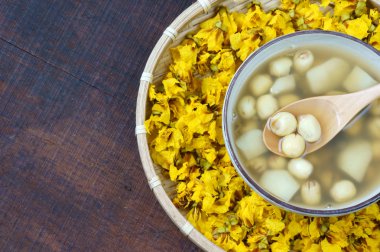 Vietnamca gıda, tatlı lotus tohum yulaf çorbası