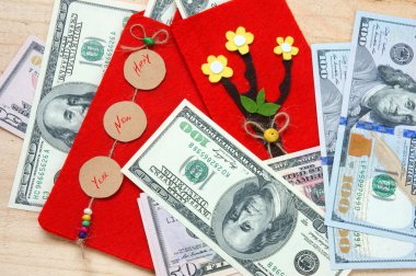 Vietnam Tet, kırmızı zarf, şanslı para