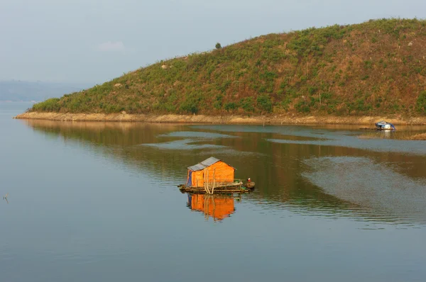 Asian residence, Vietnam floating house — Stock Photo, Image