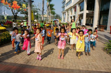 Asyalı çocuk, açık hava etkinliği, Vietnamca okul öncesi çocuklar
