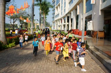 Asyalı çocuk, açık hava etkinliği, Vietnamca okul öncesi çocuklar