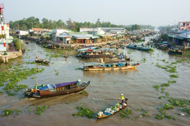 Kalabalık, Nga Nam yüzen pazarı, Mekong Delta seyahat