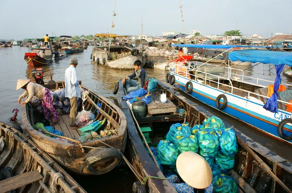 Cai Rang flytande marknaden, Mekongdeltat resa — Stockfoto