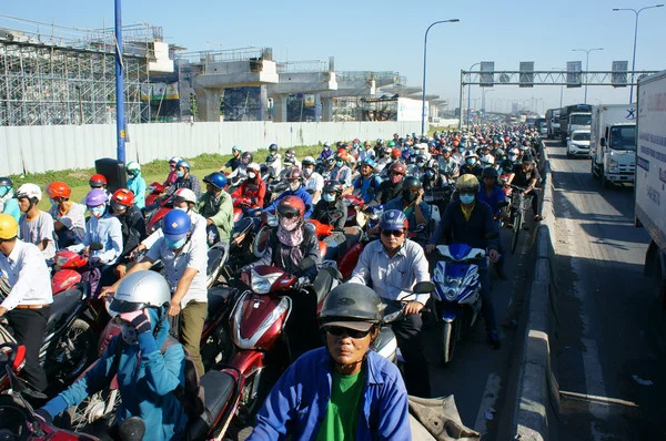 Bitirim, motosiklet, trafik sıkışıklığı, Asya şehir — Stok fotoğraf