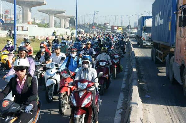 Crowded, Vietnam, Asia ctiy, vehicle, exhaust fumes, — Stock Photo, Image