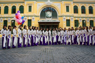 Vietnam öğrenci, geleneksel giysi, ao dai, Ho Chi Minh city