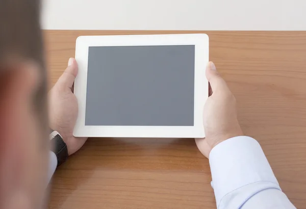 Showing the Digital Tablet on the Table — Stock Photo, Image