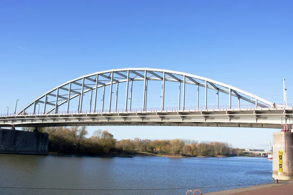 Hollanda Arnhem Deki Ren Nehri Üzerindeki John Frost Köprüsü — Stok fotoğraf