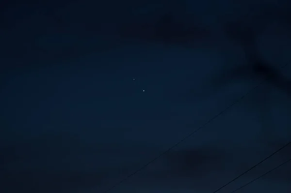 空の木星と土星の天体合体 — ストック写真