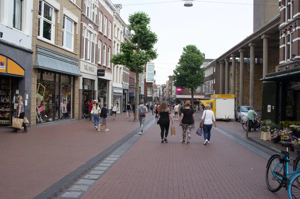 Nijmegen Netherlands June 2021 Shopping Street Many People Shopping Center — Stock Photo, Image