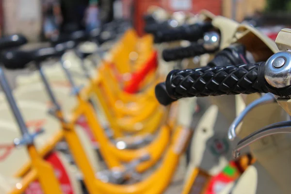 Bicicletas amarelas — Fotografia de Stock