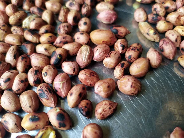 Roasted Red Healthy Fresh Peanuts — Stock Photo, Image