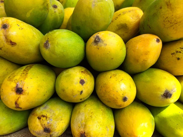 Mango Dolce Fresco Messo Negozio Frutta — Foto Stock