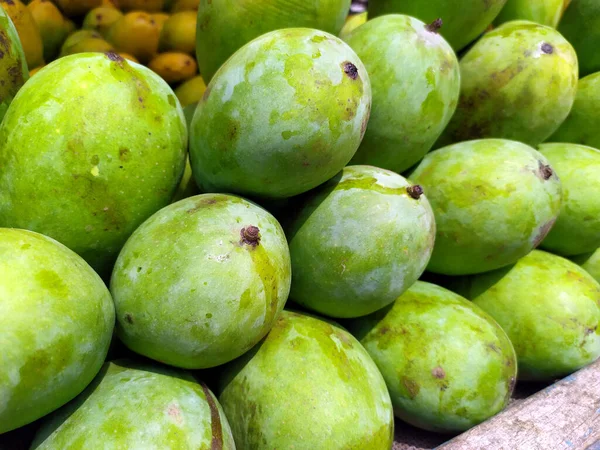 Mango Dulce Fresco Puesto Una Tienda Frutas — Foto de Stock