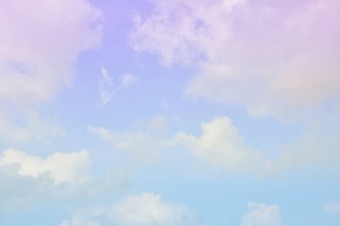 Mavi gökyüzü beyaz bulut arkaplanı. Güzel gökyüzü ve bulutlar öğleden sonra.